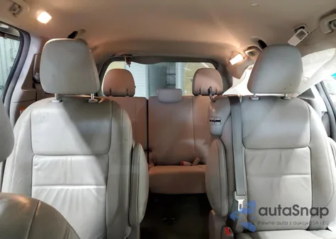 2018 Toyota Sienna Xle z USA, uszkodzony, nr VIN 5TDYZ3DC7JS924089